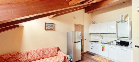 Apartamento de 2 habitaciónes en Pavia, Italy No. 142587 6