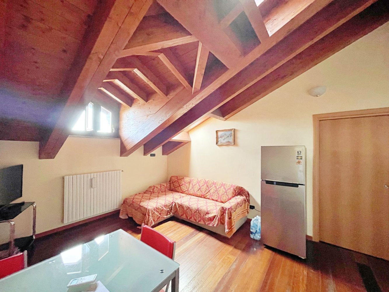 Apartamento de 2 habitaciónes en Pavia, Italy No. 142587