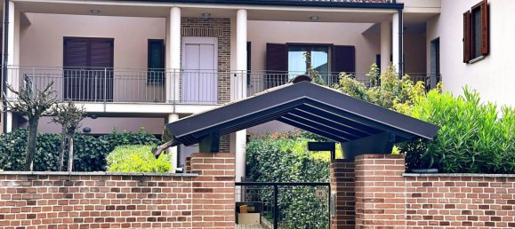 Apartamento de 2 habitaciónes en Pavia, Italy No. 142587 14