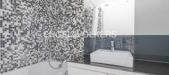 1 bedroom Apartment in Lisbon, Portugal No. 13047 16