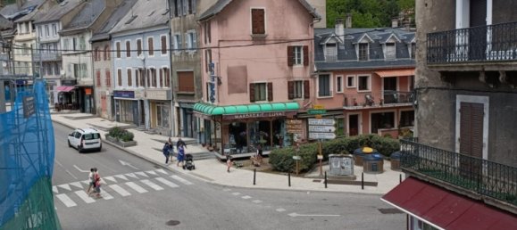 4 bedrooms Villa in La Mure, France No. 191960 4