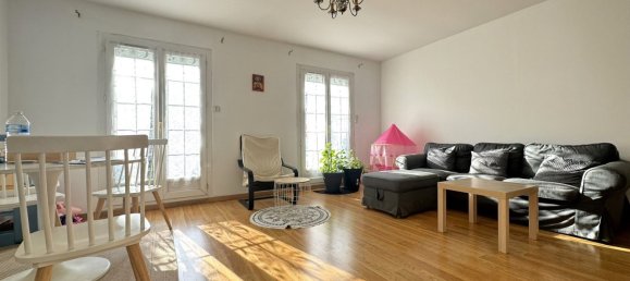 3 chambres Maison à Puiseux-en-France, France No. 177729 2