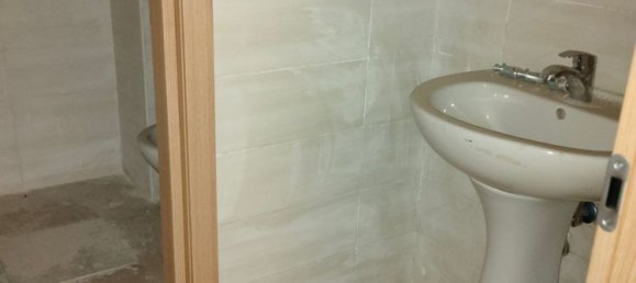 192m² Commercial property in Santa Maria Capua Vetere, Italy No. 251511 6