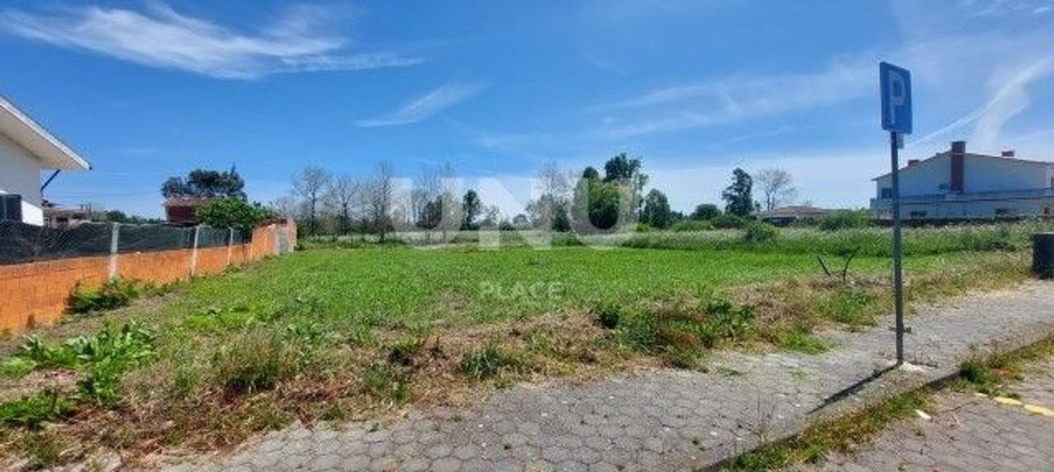 Terrain à Ovar, Portugal 750m² No. 86351