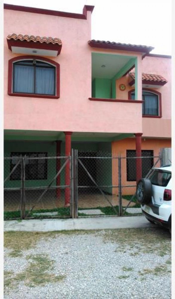 Casa de 4 dormitorios en Tuxtla Gutiérrez, Mexico No. 153333