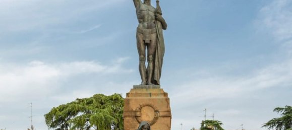 Apartamento T4 em Sesto Fiorentino, Italy N.º 374797 13