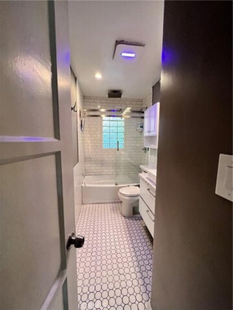 Дом с 4 спальнями в Glendale, США № 288689