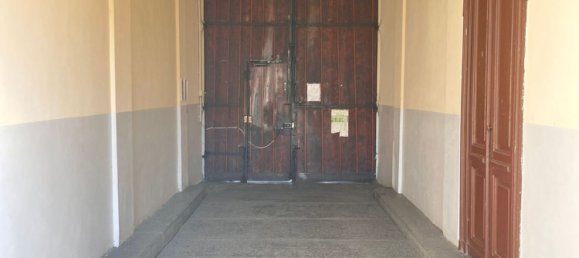 2 rooms Apartment in Turin, Italy No. 267020 3