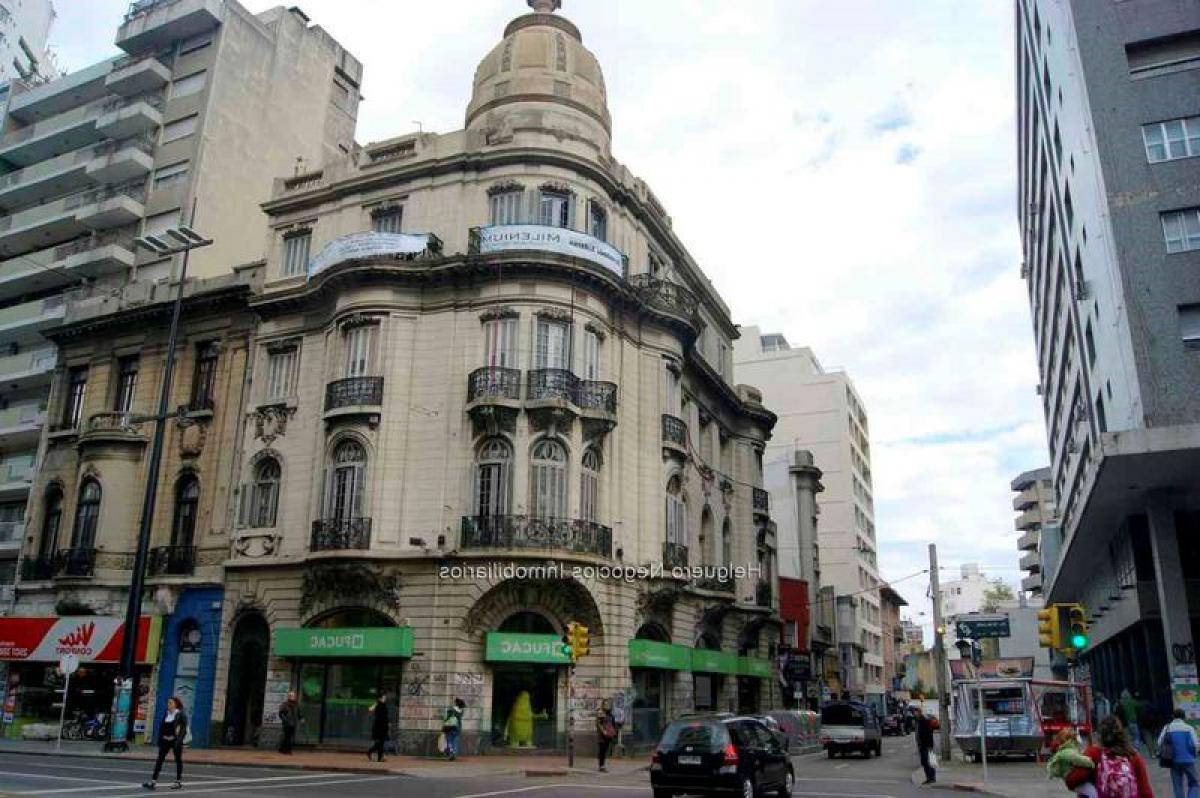  بناية في Montevideo, Uruguay رقم 16353