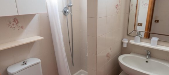 3 bedrooms Apartment in Luni, Italy No. 94524 5