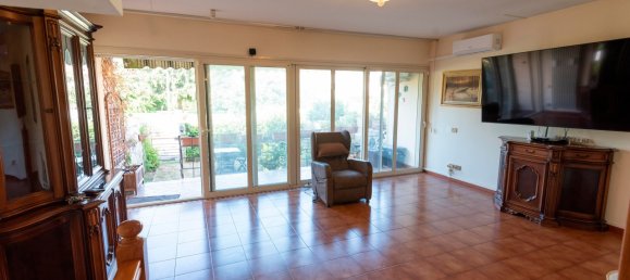 3 bedrooms Apartment in Luni, Italy No. 94524 26