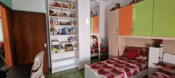 Квартира с 4 комнатами в Помпонеско, Италия № 116172 7