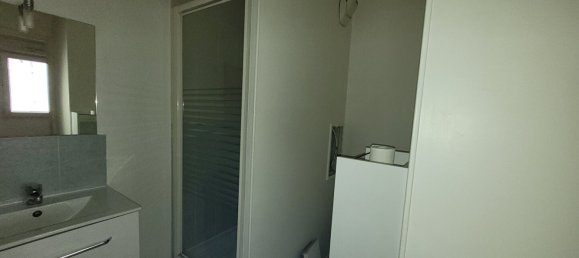 Studio in Mainvilliers, France No. 93107 4