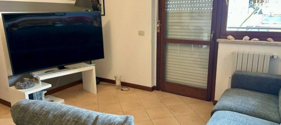 2 bedrooms Apartment in Rome, Italy No. 15797 16