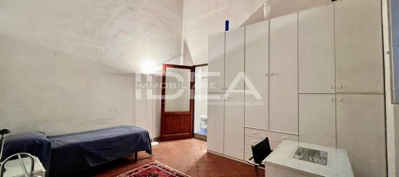 3 Schlafzimmer Wohnung in Lucca, Italy, Nr. 151839 6