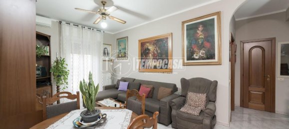 2 rooms Apartment in Milan, Italy No. 247815 2