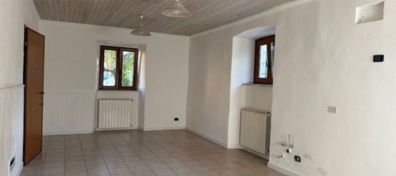 Apartamento de 2 dormitorios en Seriate, Italy No. 380838 7