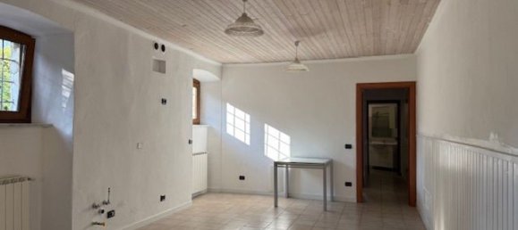 Apartamento de 2 dormitorios en Seriate, Italy No. 380838 4