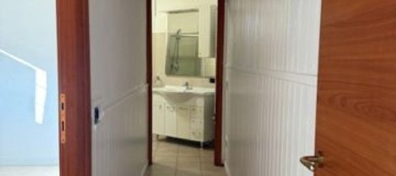 Apartamento de 2 dormitorios en Seriate, Italy No. 380838 9