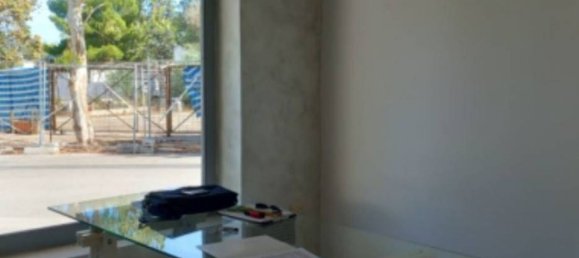 Propriété commerciale à Ostuni, Italy 47m² No. 180795 3