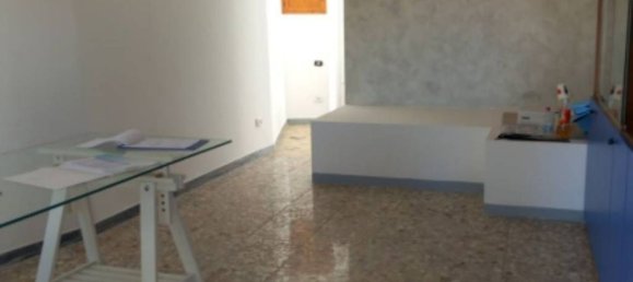 Propriété commerciale à Ostuni, Italy 47m² No. 180795 5