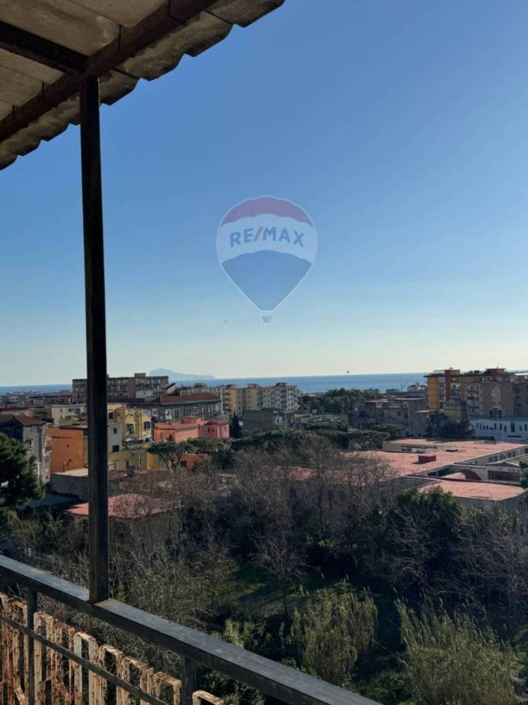 3 bedrooms Apartment in San Giorgio a Cremano, Italy No. 56790