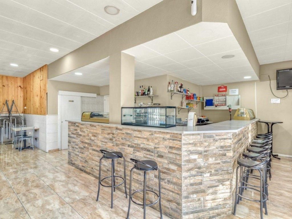 Propiedad comercial en Gerona, Spain 92 m² No. 199449