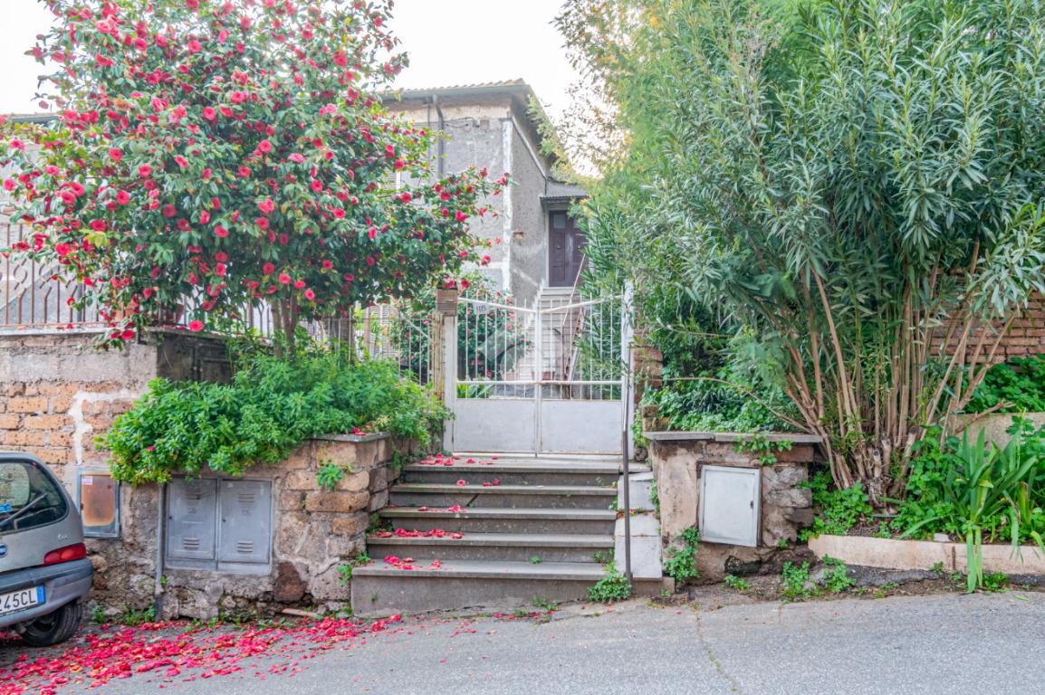 Apartamento de 4 habitaciónes en Mazzano Romano, Italy No. 14896