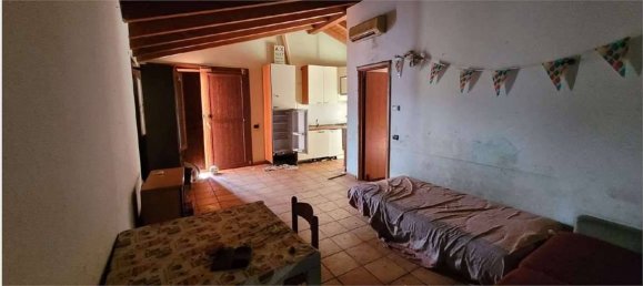 Edificio de 5 habitaciónes en Gallarate, Italy No. 184467 10