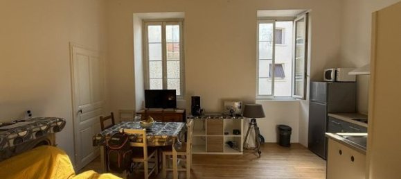 Estudio en Auch, France No. 300786 5