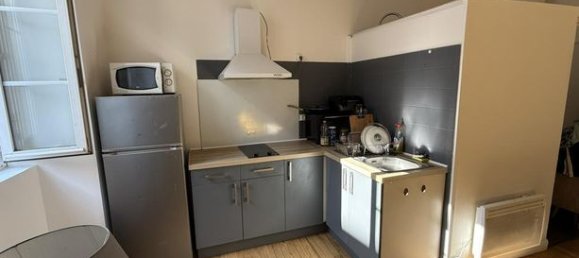 Estudio en Auch, France No. 300786 2