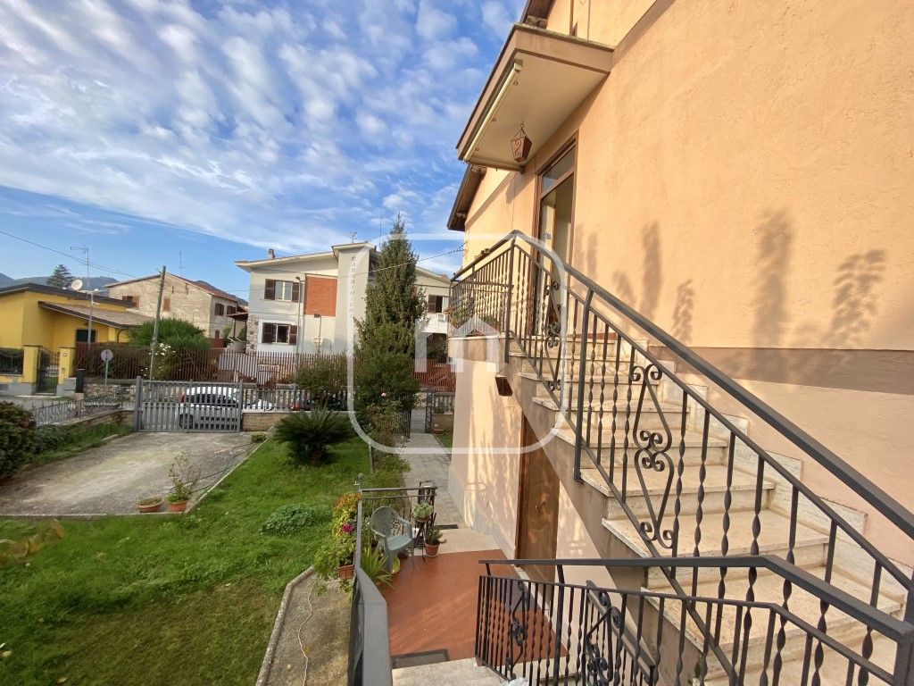 Apartamento T2 em Cave, Italy N.º 170235