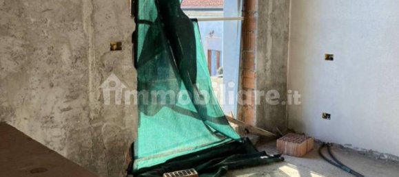 Casa de 3 divisões em Massa, Italy N.º 81263 19