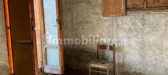 Casa de 3 divisões em Massa, Italy N.º 81263 16