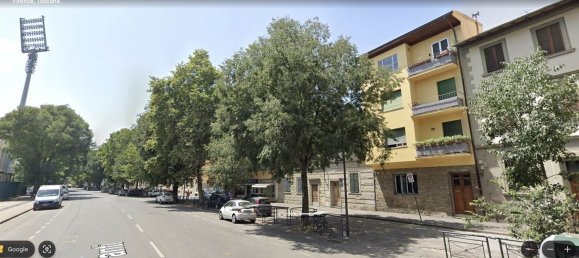 3 rooms Apartment in Florence, Italy No. 35529 4