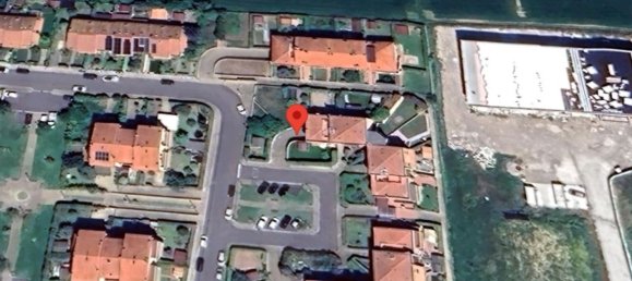 4 rooms Apartment in Calcinaia, Italy No. 200514 5