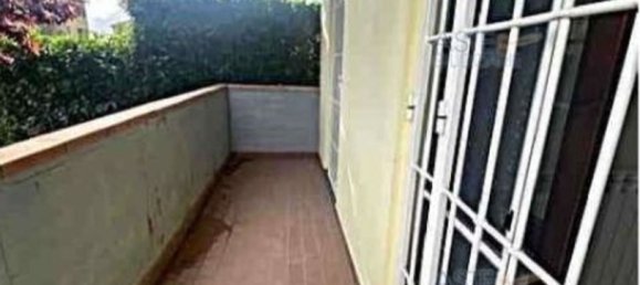 4 rooms Apartment in Calcinaia, Italy No. 200514 12