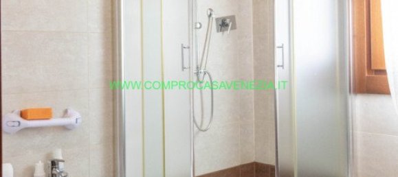 3 bedrooms House in Venice, Italy No. 124978 29