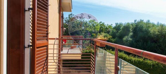 3 bedrooms Villa in Catania, Italy No. 328939 38