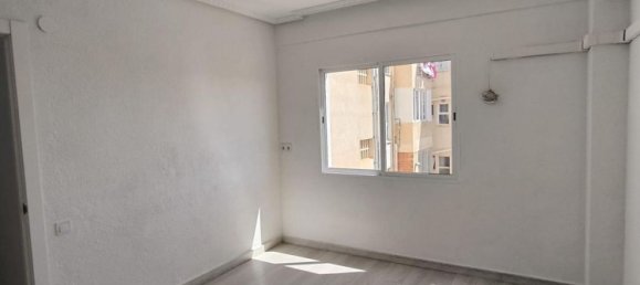 3 Schlafzimmer Wohnung in Alginet, Spain, Nr. 150982 12