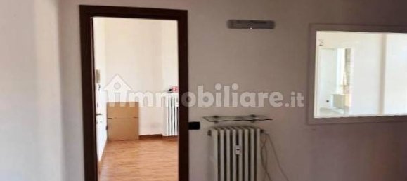 Oficina de 4 habitaciónes en Montalto Dora, Italy No. 87080 11