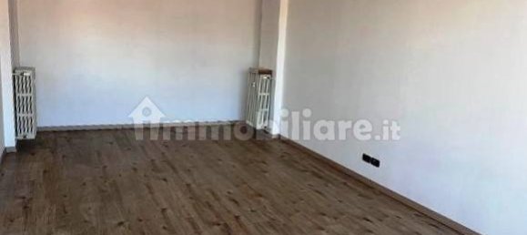 Oficina de 4 habitaciónes en Montalto Dora, Italy No. 87080 5