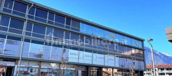 Oficina de 4 habitaciónes en Montalto Dora, Italy No. 87080 21