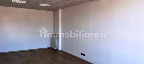 Oficina de 4 habitaciónes en Montalto Dora, Italy No. 87080 6