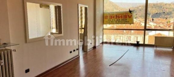 Oficina de 4 habitaciónes en Montalto Dora, Italy No. 87080 3