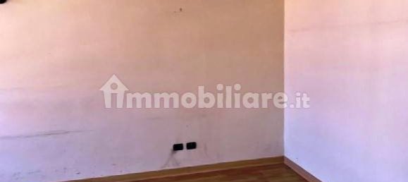 Oficina de 4 habitaciónes en Montalto Dora, Italy No. 87080 15