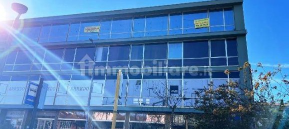 Oficina de 4 habitaciónes en Montalto Dora, Italy No. 87080 25