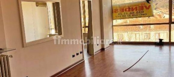 Oficina de 4 habitaciónes en Montalto Dora, Italy No. 87080 4