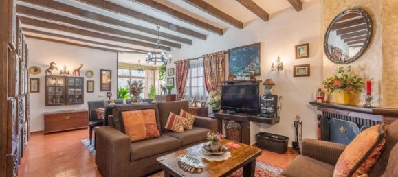 3 bedrooms Apartment in Benahavis, Spain No. 185365 2