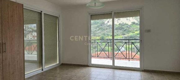 4 bedrooms Commercial property in Agios Tychonas, Cyprus No. 20793 9